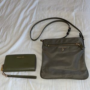 Green Michael Kors Wallet and Satchel
